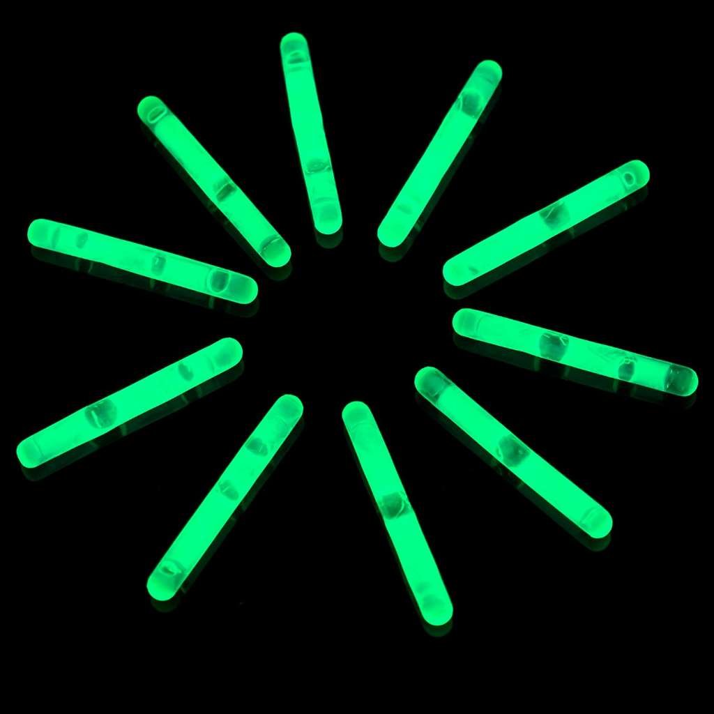 Fun Central 50 Pack - 1.5 Inch Mini Glow Sticks - Green Light-Up Party Favors for Festivals, Camping, and Nighttime Events