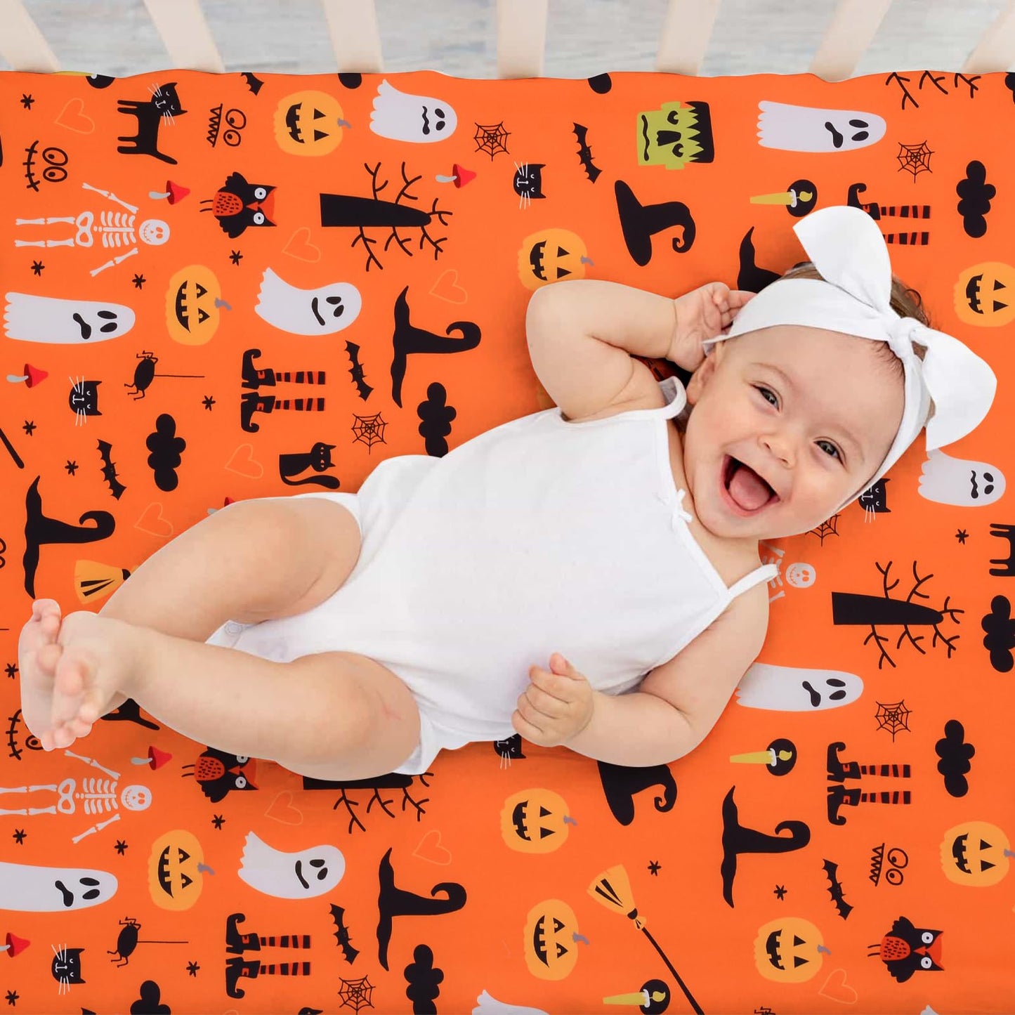 JISEN Baby Crib Sheet 1 Piece Portable Fitted Crib Sheet for Standard Crib and Toddler Mattresses Nursery Bed Decor for Boys Girls 28x52 Halloween Ghost