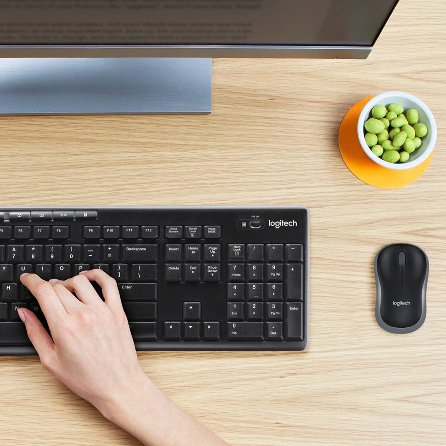 Logitech MK270 Wireless Keyboard and Mouse Combo for Windows, QWERTY US International Layout - Black