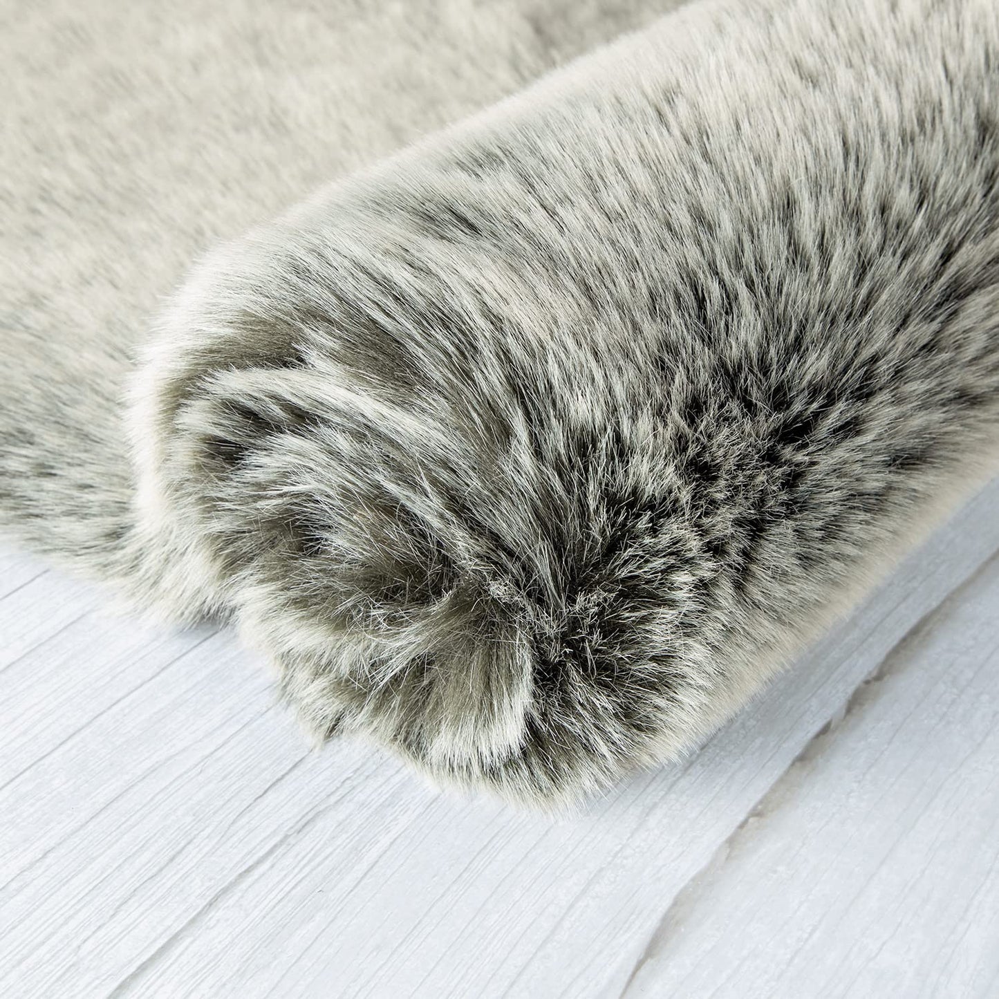 Ashler Faux Fox Fur Rug, Green White Brown Fluffy Rug, 3x5 Rectangle Rugs, Ultra Soft Shaggy Area Rugs for Bedroom, Fuzzy Carpets for Living Room, Sofa