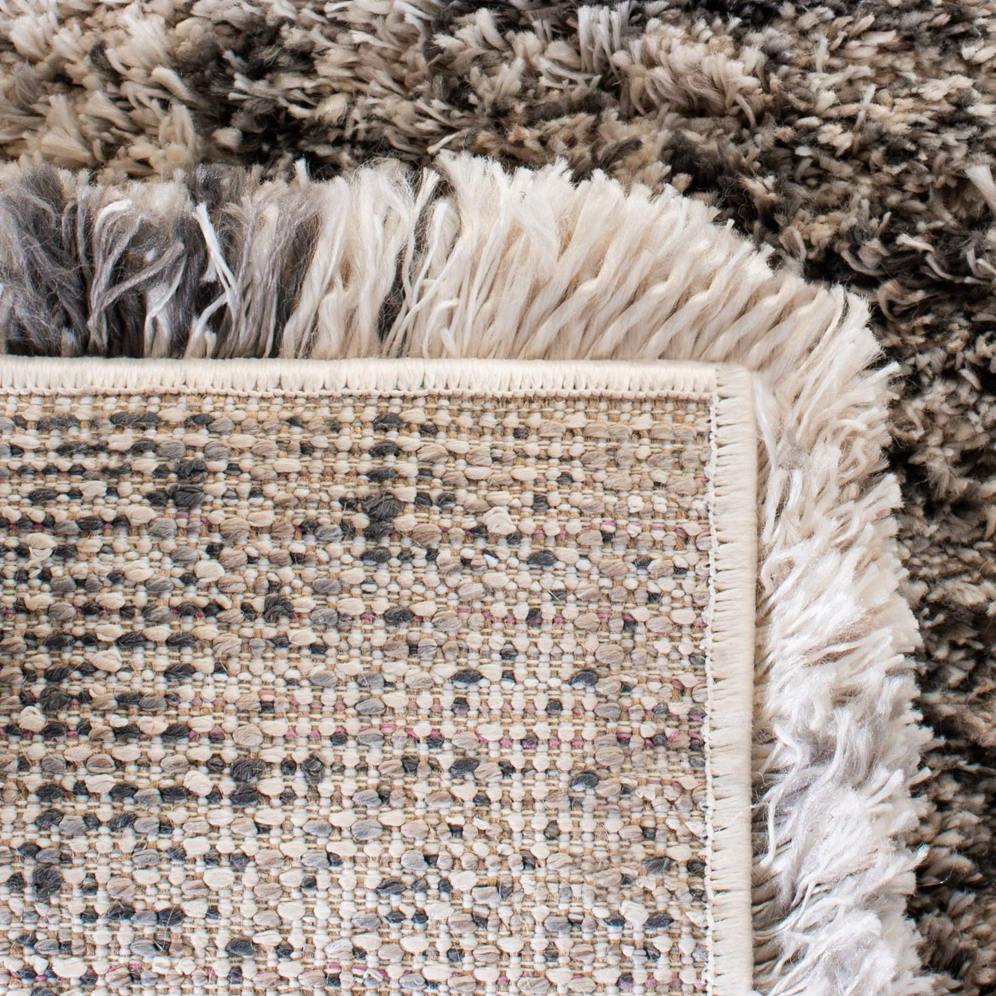 SAFAVIEH Iceland Shag Collection Accent Rug - 4' x 6', Cream & Grey, Modern Design, Easy Care, 2.5-inch Thick Ideal for High Traffic Areas in Entryway, Living Room, Bedroom (ISG519A)