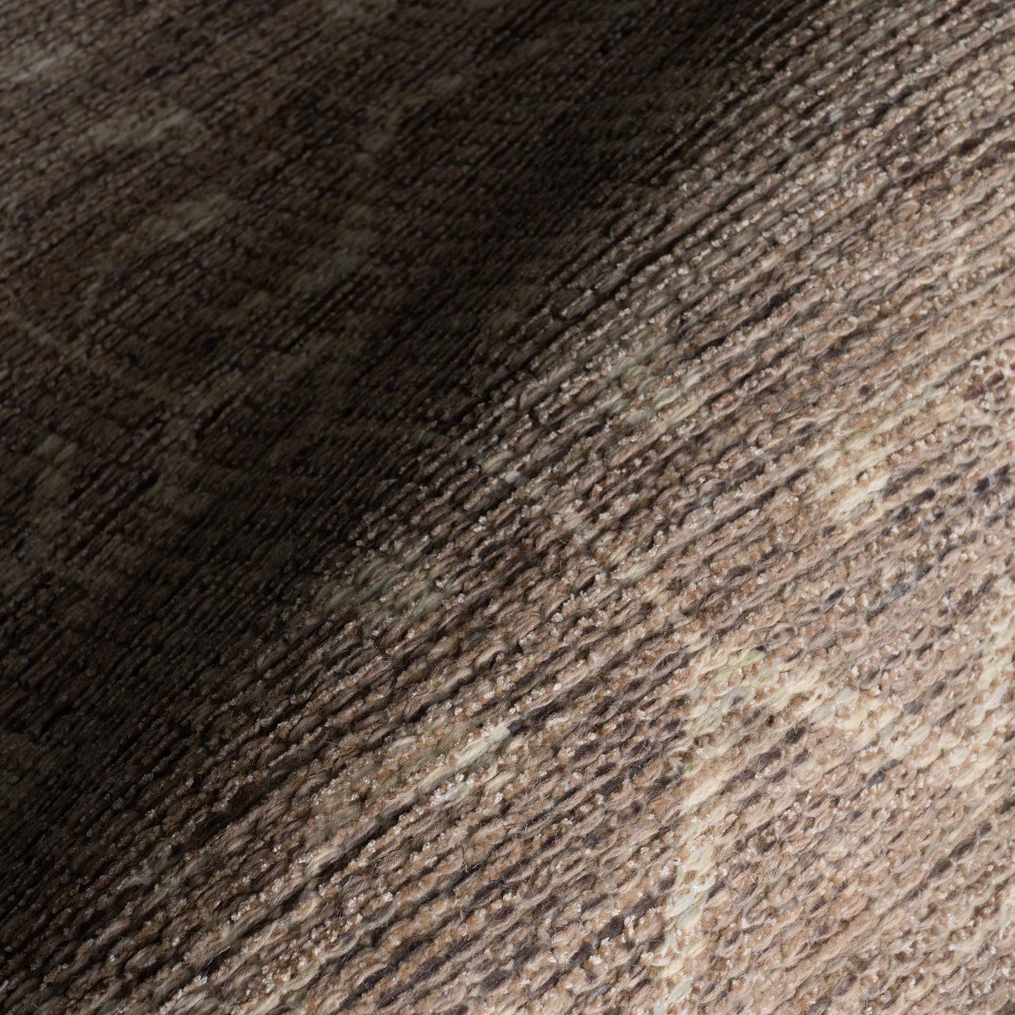 Nuloom Elindra Floral & Paisley 4' x 6' Wool Jute Area Rug for Dining Room Living Room, Brown