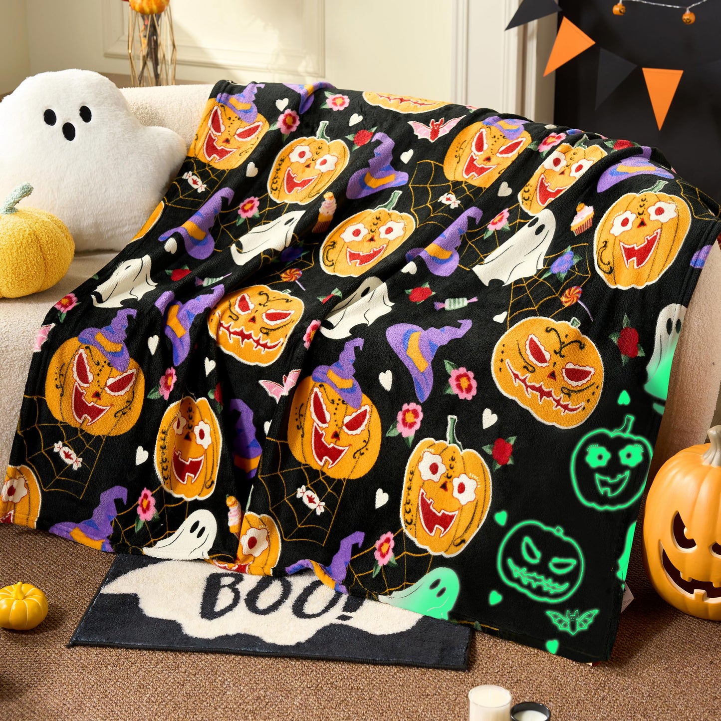 Joiedomi Halloween Blanket Soft Flannel Fleece Throw Blanket Glow in The Dark Halloween Pumpkin Ghost Bat for Kids Bed Living Room Gifts 50"×60"