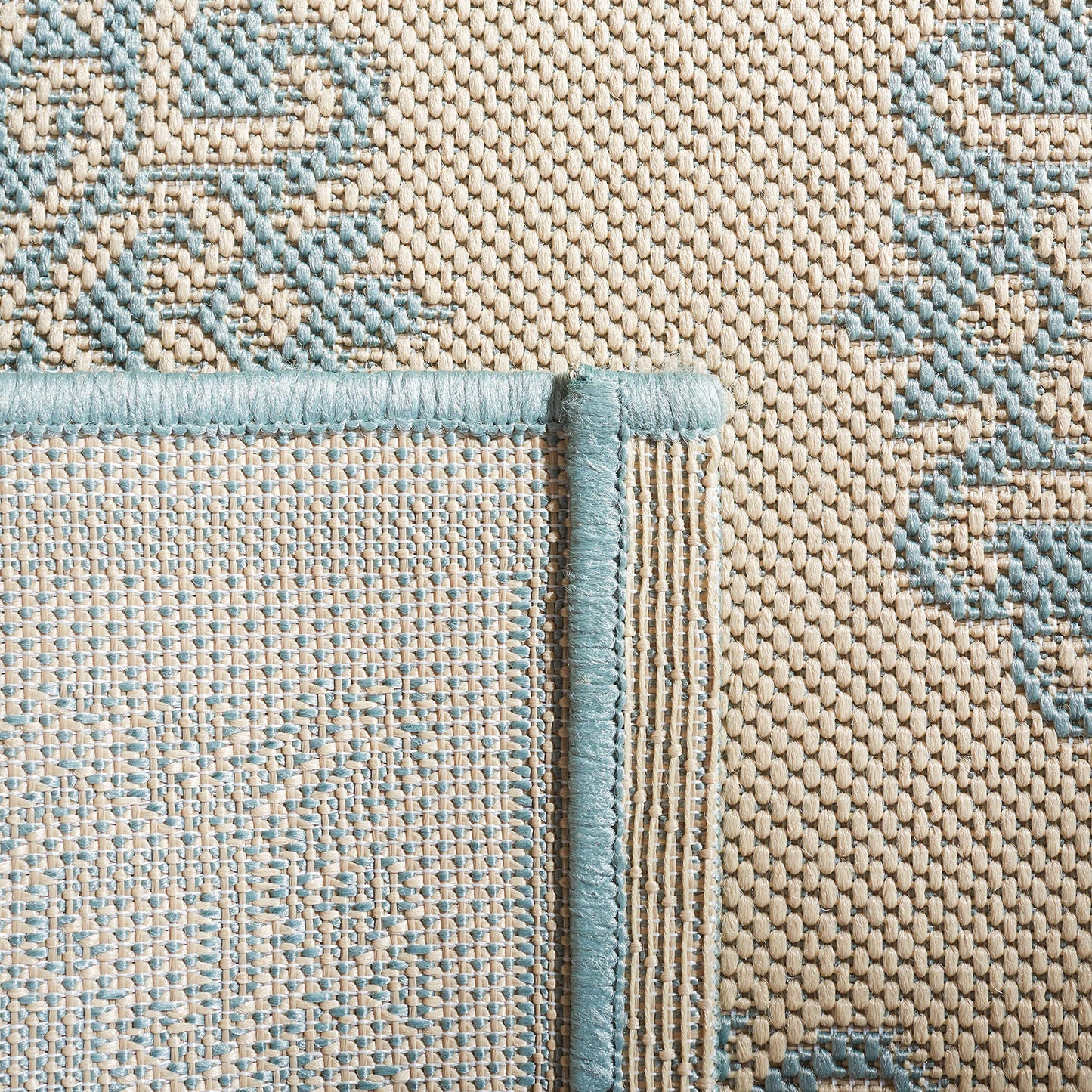 SAFAVIEH Washable Rug Outdoor Beach House Collection - 5'3" x 7'6", Cream & Aqua, Non-Shedding & Easy to Clean, Ideal for Patio, Backyard, Mudroom (BHS181L)
