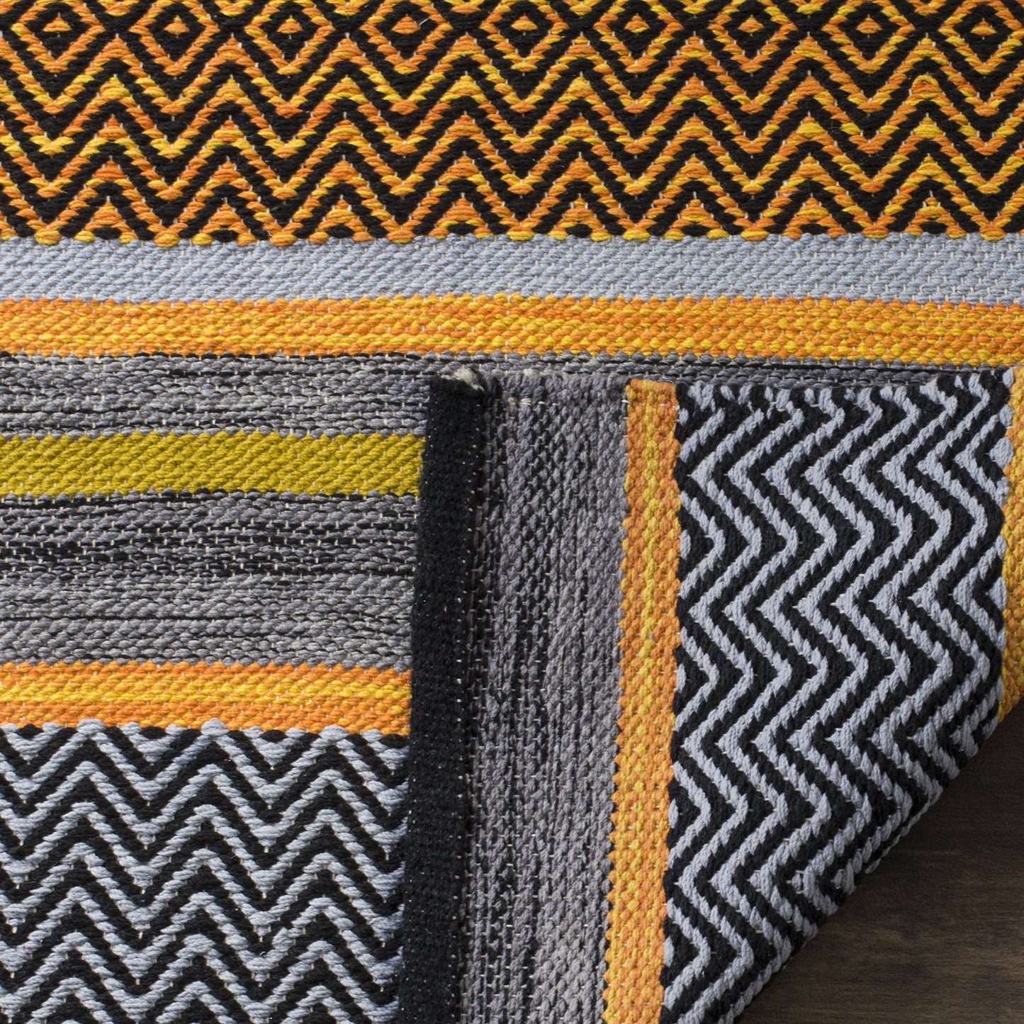 SAFAVIEH Montauk Collection Runner Rug - 2'3" x 8', Navy & Multi, Handmade Flat Weave Stripe Cotton, Ideal for High Traffic Areas in Living Room, Bedroom (MTK212A)