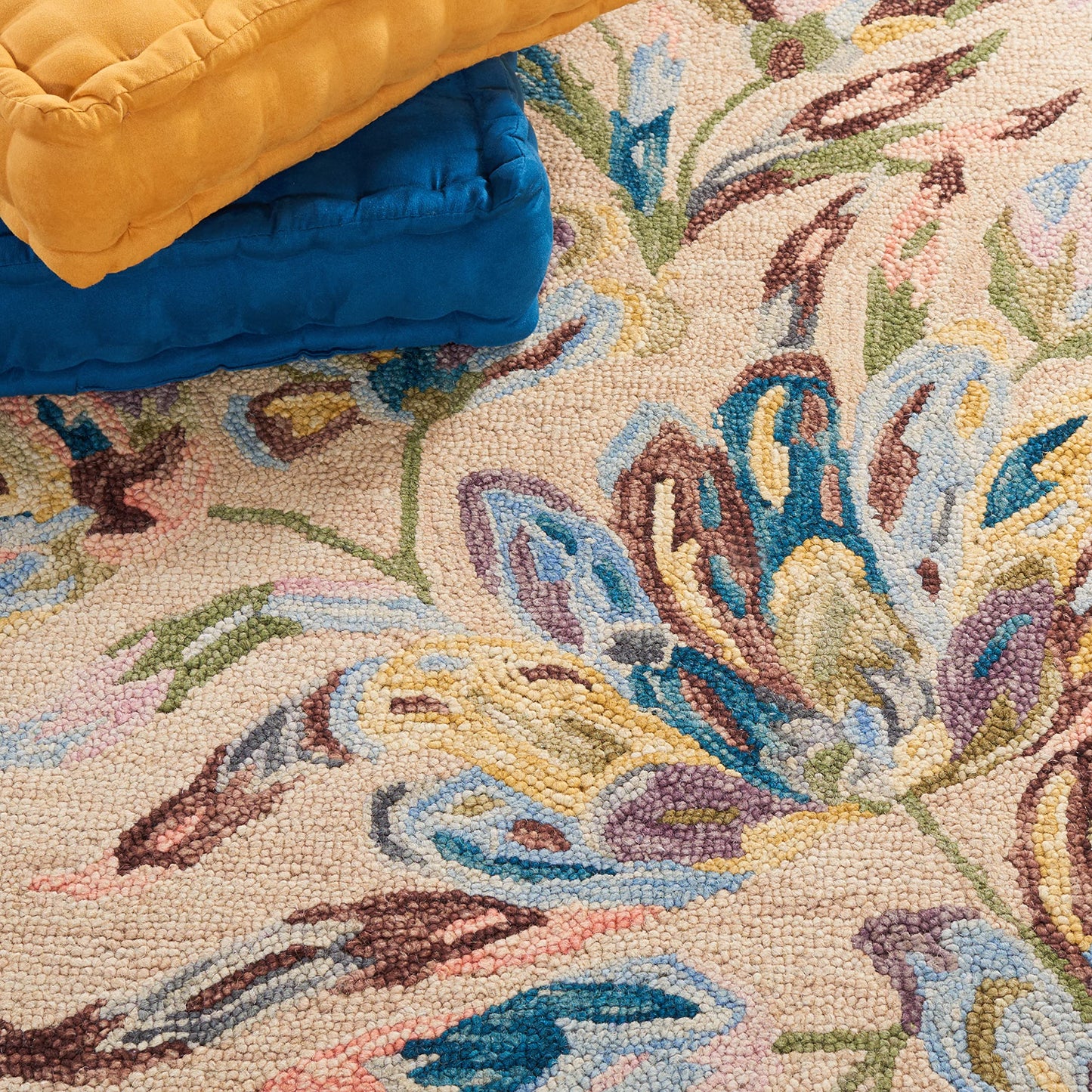SAFAVIEH Area Rug 8x10 - Blossom Collection - Large - Beige & Purple, Handmade Wool, Floral Design, Ideal for Living Room, Bedroom, Office, Dining Space (BLM462B)