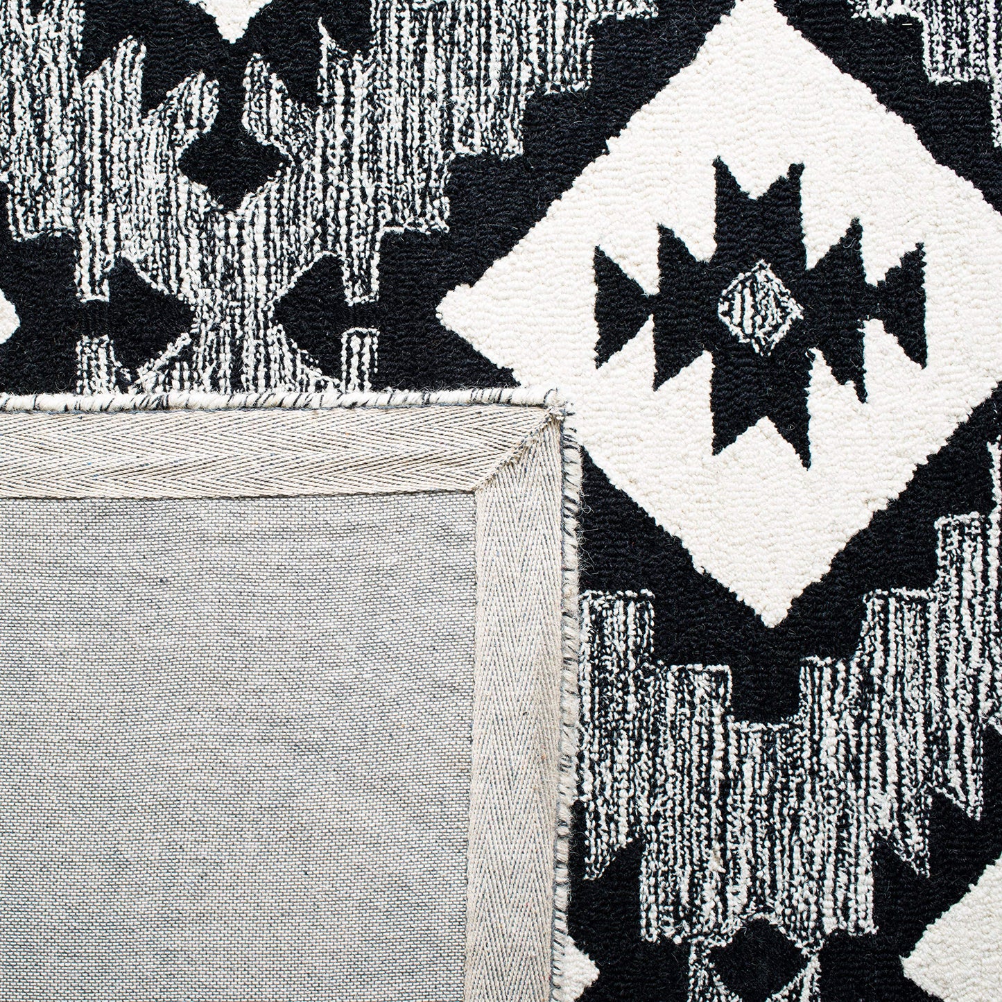 SAFAVIEH Aspen Collection Accent Rug - 2'6" x 4'6", Charcoal & Black, Handmade Wool, Ideal for High Traffic Areas in Entryway, Living Room, Bedroom (APN813Z)