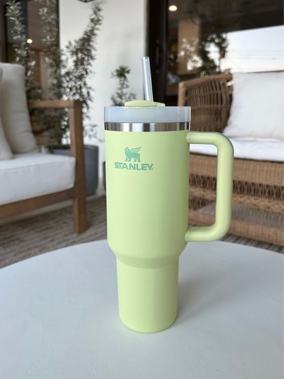 Stanley Cup Light Lime (Green)