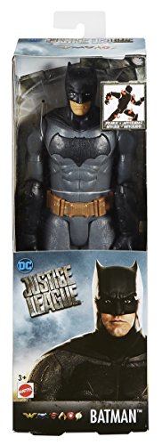 Mattel FGG79 - Batman 12 Inch Action Figure - Justice League Toy - DC Comics Dark Knight 30 cm