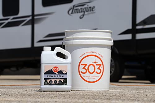 303 Products RV Wash & Seal - Clean, Streak-Free Finish, pH Neutral with High Foaming Formula, Provides A Deep Gloss Finish on RVs, Campers, Pop-ups, and Motorhomes, 1 Gallon (30240)