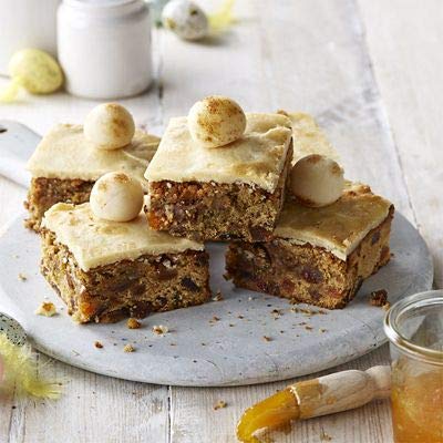 lakeland Traybake Tin – Integral Cutting Guides for Equal Slices