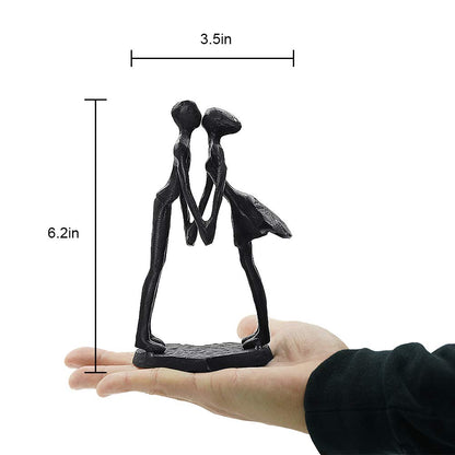 Aoneky Affectionate Couple Art Iron Sculpture, 6 Years of Love Wedding Passionate Love Figurine Statue Romantic Metal Ornament Mantelpiece Table Decoration (Hold Hands Kiss)