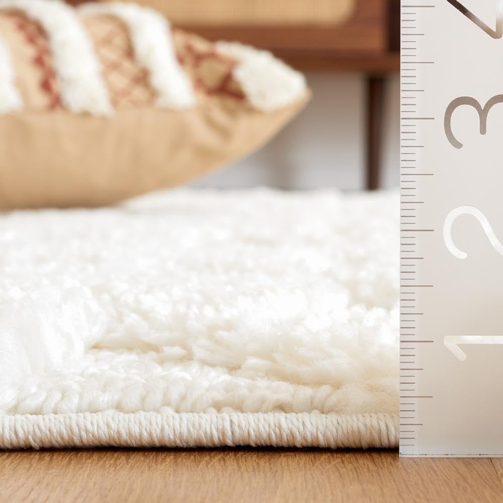 SAFAVIEH Moroccan Tassel Shag Collection Area Rug - 6'7" x 9'2", Ivory, Non-Shedding & Easy to Clean, Plush High-Low Texture, Ideal for Living Room, Bedroom, Dining Space (MTS688C)