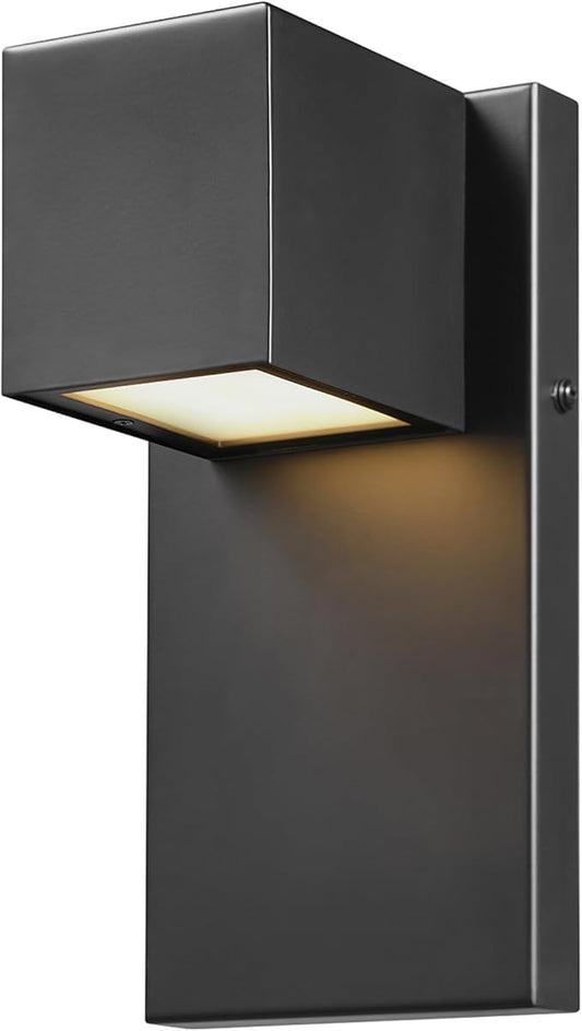 GLOBE Electric 60000124 17W Integrated LED Outdoor Wall Sconce, Matte Black Finish, 650 Lumens, 2700K Warm White, Weather-Resistant, Dimmable Exterior Light, 50,000 Hour Lifespan