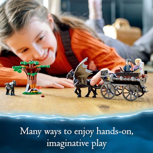 LEGO 76400 Harry Potter Hogwarts Carriage & Thestrals Set, Building Toy for Kids 7 Plus Years Old with 2 Winged Horse Figures and Luna Lovegood Minifigure