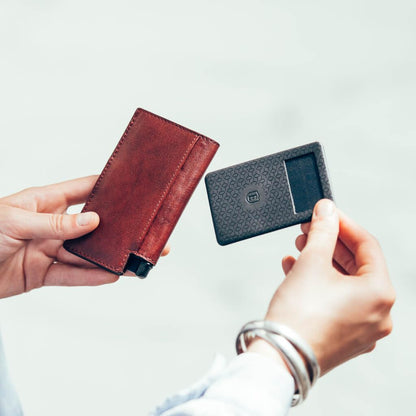 Ekster Parliament Men's Wallet | RFID Blocking Leather Minimalist Cardholder | Slim Wallet for Men - Designed for Quick Card Access with Push Button (Merlot Red)