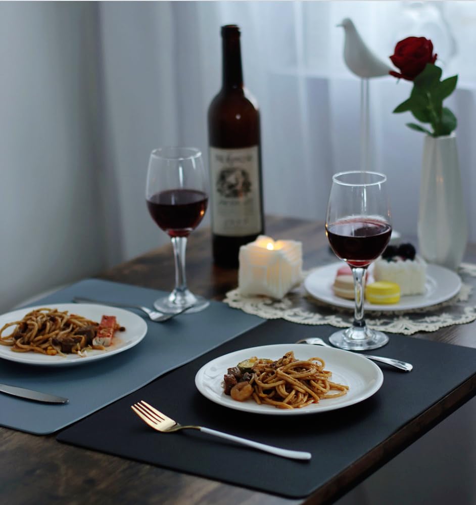 Faux Leather Halloween Placemats HeloHo Black Table Place Mats Set of 6 Waterproof Oilproof Heat Stain Resistant Placemats Washable Wipeable Placemat for Kitchen Dining Table Decoration Indoor Outdoor