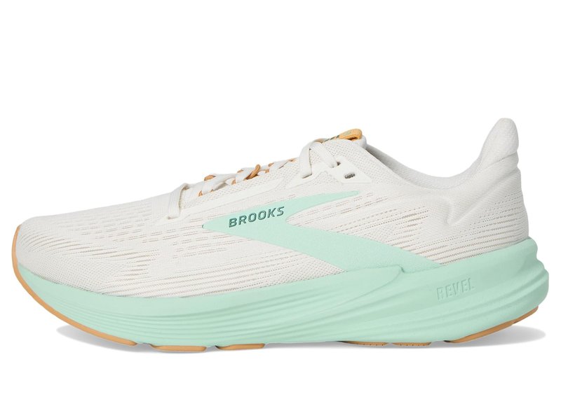 Brooks Women's Revel 8 Coconut/Taffy/Honeydew 5 Medium