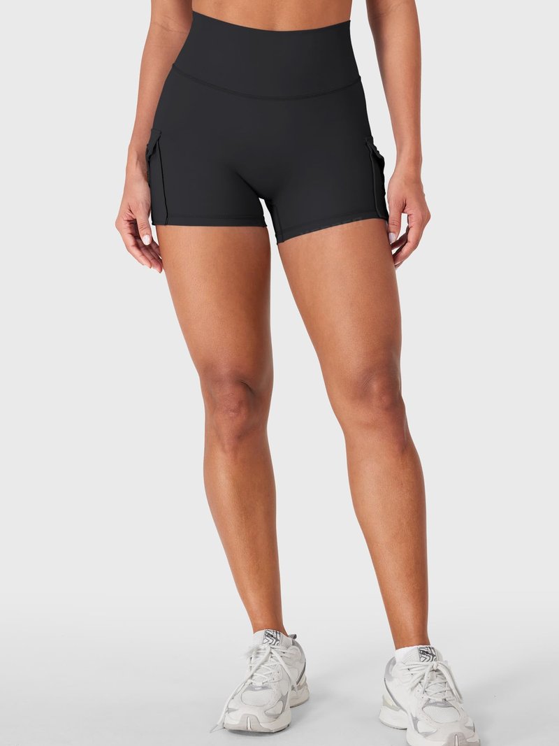 YEOREO CoreFlex Women Workout Gym Shorts with Cargo Pockets Hidden Scrunch 3.6" 4.5" Inseam No Front Seam Biker Shorts Black L