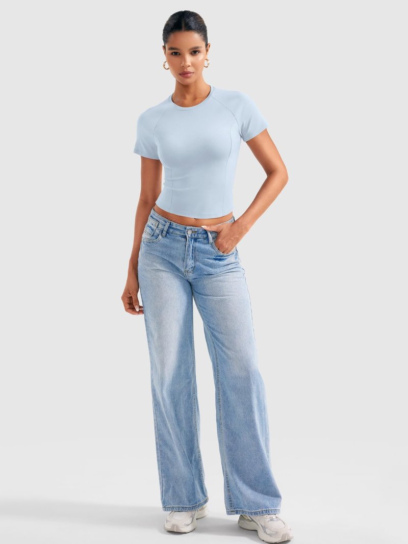 YEOREO Women Tops Baby T-Shirt Short Sleeve Crew Neck Going Out Crop Top Corriny Slim Fit Workout Basic Baby Tee Light Blue M