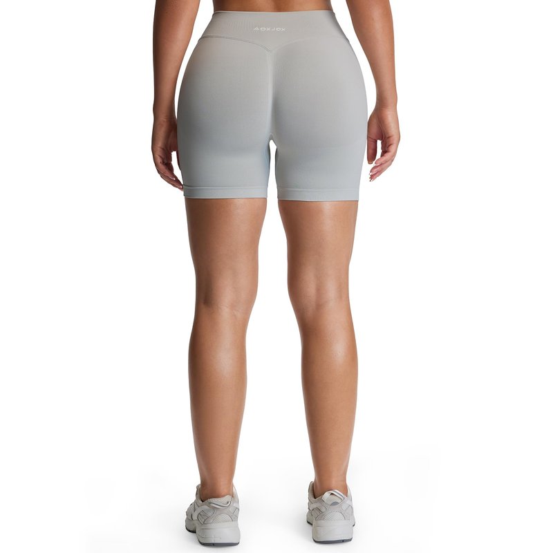 Aoxjox Seamless Workout Biker Shorts for Women Impact Hidden Scrunch Low Waisted Athletic Running Yoga Short 4.5" (Feather Beige, Small)