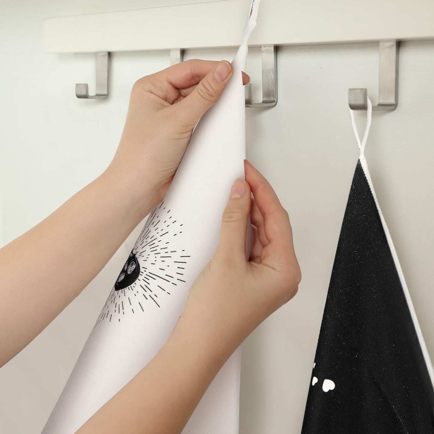 Bencailor 6 Pcs Halloween Skull Kitchen Towels Skeleton Dish Hand Towels Gothic Skull Tea Washcloth for Halloween Party Gifts Bathroom Kitchen Decor 24 x 16''