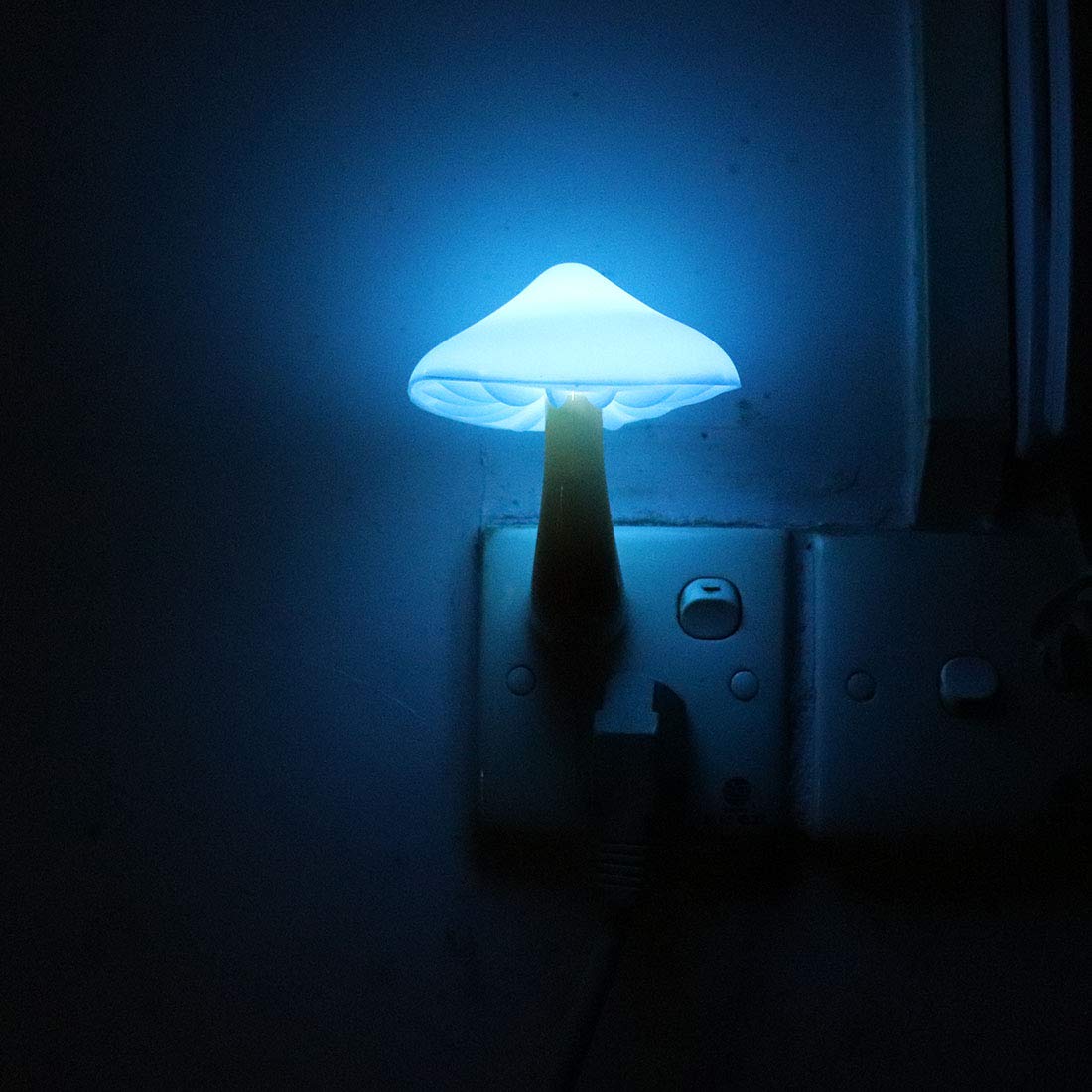 AUSAYE Sensor LED Night Light Plug in Wall Lamp, Energy Saving NightLight Cute Mushroom Night Lights for Adults Kids Bedroom,Bathroom,Toilet, Stairs, Kitchen,Hallway Corridor Warm White
