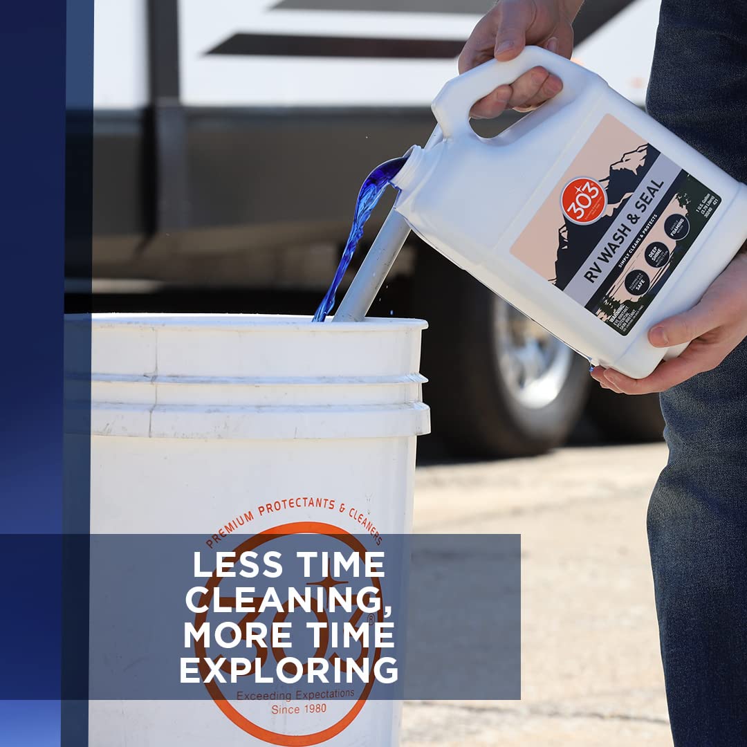 303 Products RV Wash & Seal - Clean, Streak-Free Finish, pH Neutral with High Foaming Formula, Provides A Deep Gloss Finish on RVs, Campers, Pop-ups, and Motorhomes, 1 Gallon (30240)