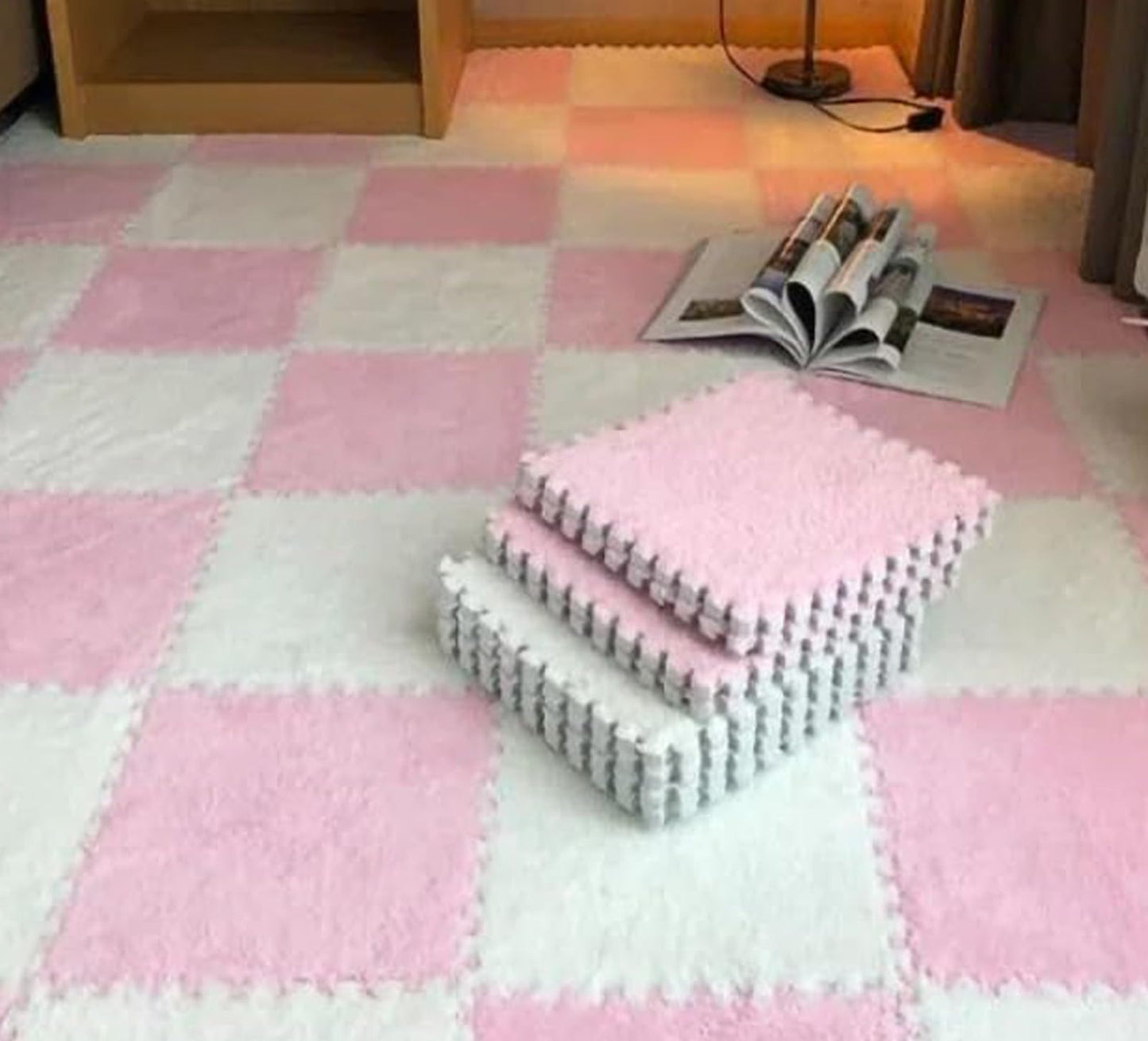 10pcs Plush Foam Floor Mat, Cuttable Play Mat Color Blocking Plush Puzzle Interlocking Square Carpet Tile Flooring Climbing Area Rugs for Home Playroom (Pink White)