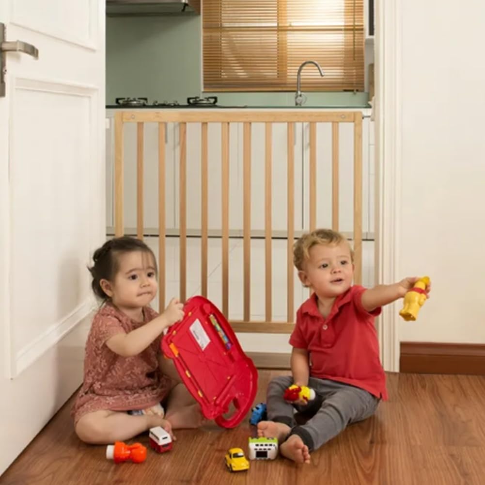 Safetots Chunky Wooden Screw Fit Stair Gate, Natural, 63.5cm - 105.5cm, Wood Baby Gate, Screw Fit Safety Barrier, Stylish Design and Practical Safety Gate, Easy Installation