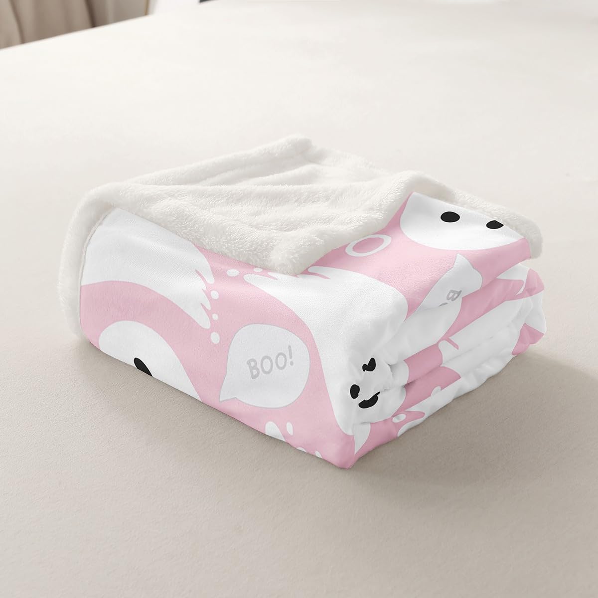 Pink Halloween Sherpa Blanket Throw 50"x60" Cartoon Pink Ghost Fleece Throw Blanket for Bed Sofa Couch Kids Kawaii Cute Plush Blanket Bedroom