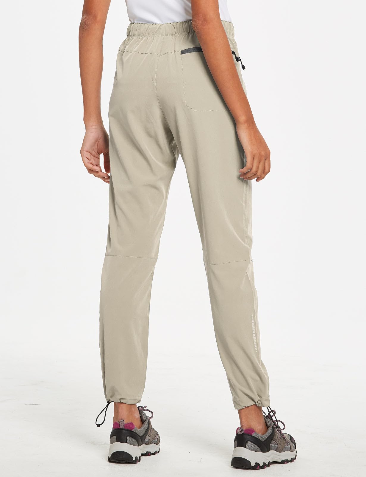 baleaf Cargo Pants for Women Petite Joggers Lightweight Quick Dry Pant Water Resistant 27'' Travel Workout Athletic Suntan Size L