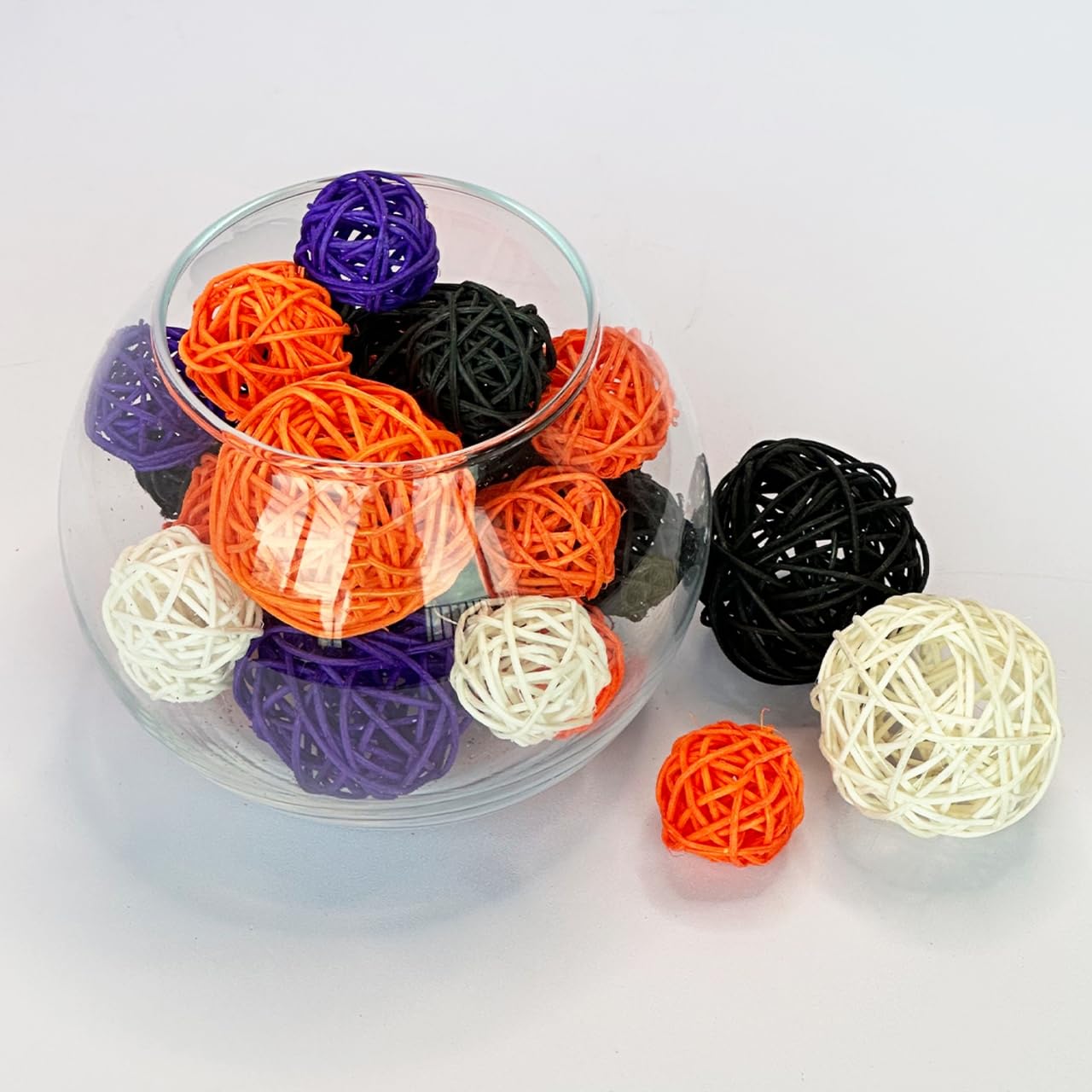 Qingbei Rina 20 PCS Halloween Wicker Rattan Balls,Fall Decorative Balls for Bowls,Vase Filler for Centerpieces, Autumn Bowl Fillers for Home Decor, DIY Crafts Orange Black Purple White