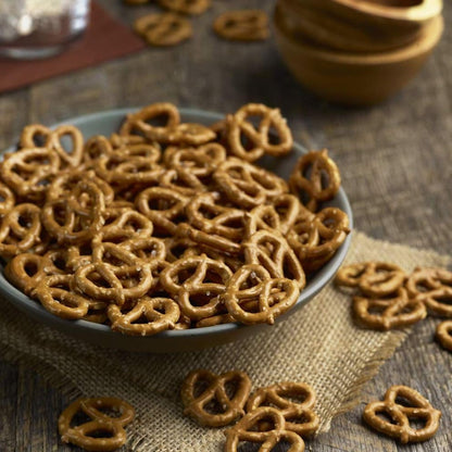 Amazon Grocery, Mini Twist Pretzels, 16 Oz (Previously Happy Belly, Packaging May Vary)