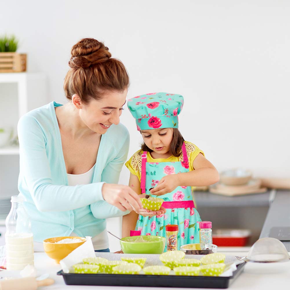 MHJY Kids Apron Hat Set for Girls Vintage Pleated Skirt Aprons with Adjustable Strap Pockets for Baking Cooking 8-12 Years