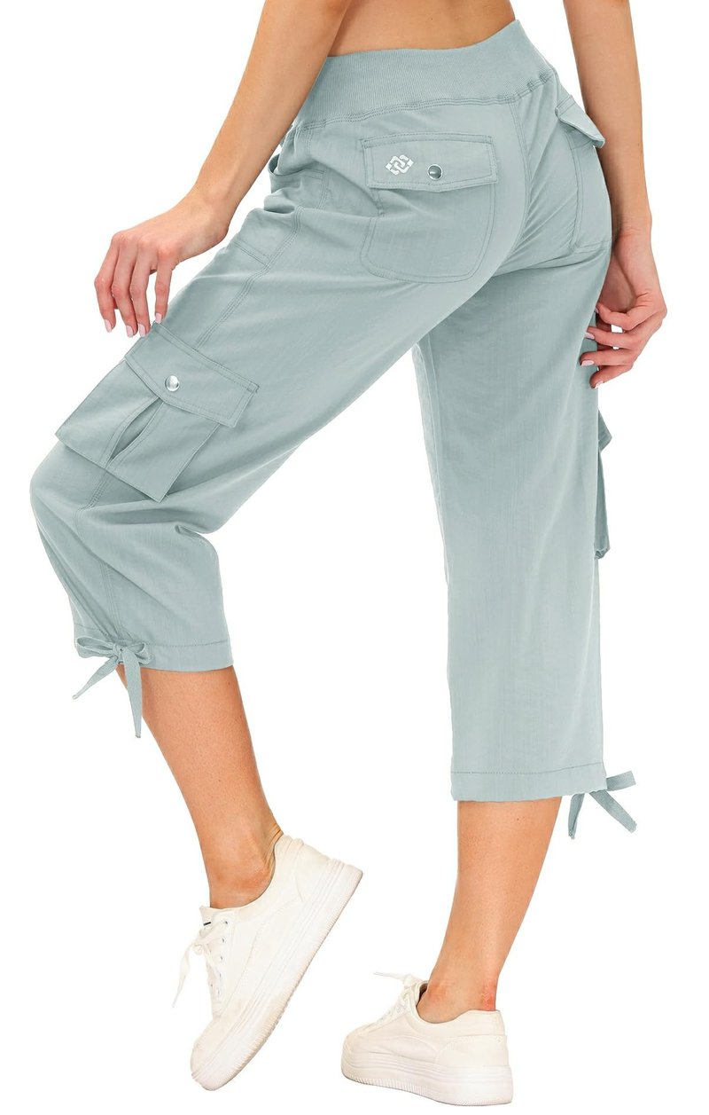 MoFiz Womens Capris with Pockets Loose Fit Casual Capri Pants Dressy Lightweight Ladies Baggy Cargo Pants for Hiking Light Gray XS