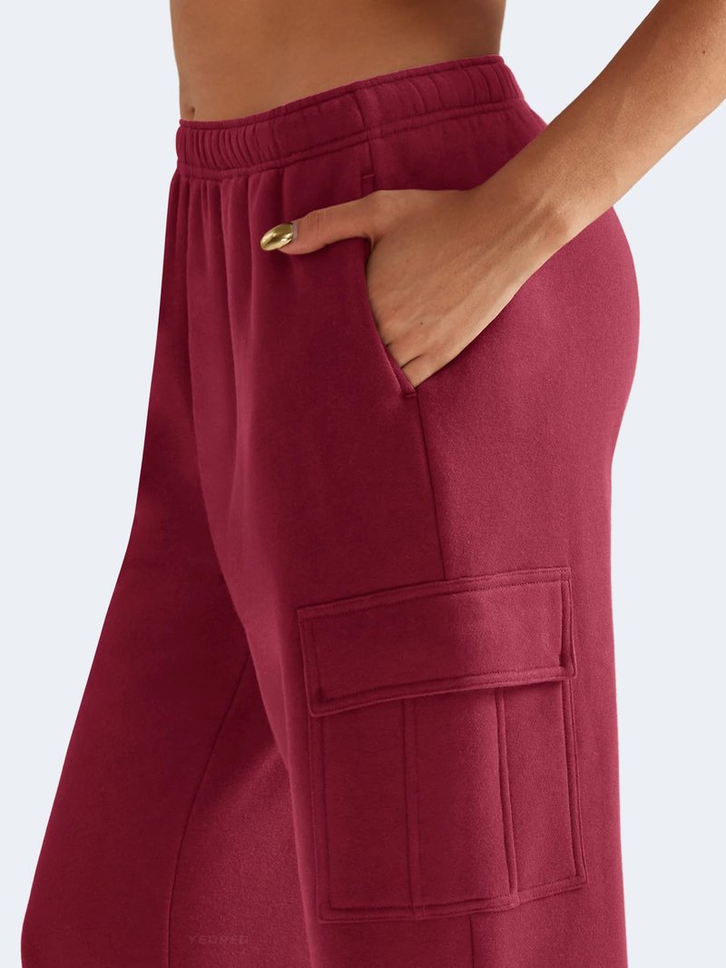 YEOREO Sweatpants Womens Cargo Pants Fleece Lined Wide Leg Joggers Baggy Drawstring Nairi Sweat Pants with Pockets Ancora Red M