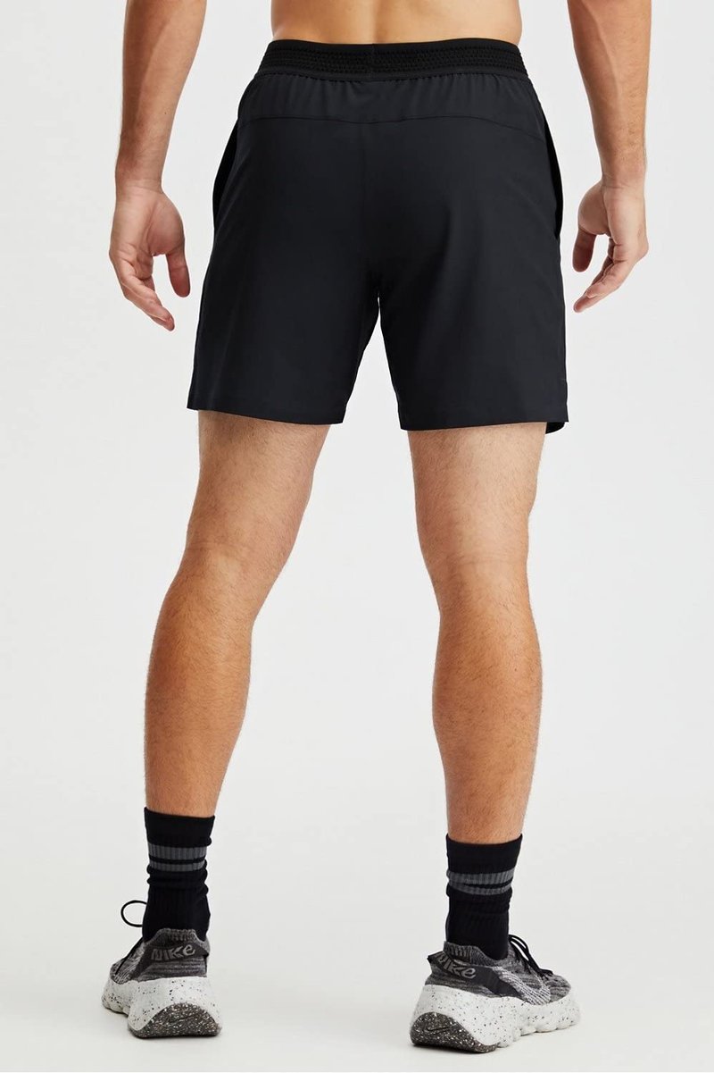 Fabletics Men's The Fundamental Short, Workout, Running, Training, Gym, Yoga, Ultra Lightweight, Athletic, 9" Inseam, L, Black