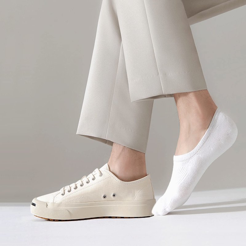 SIXDAYSOX 4 Pairs White Low Cut No Show Womens Socks Thin Invisible Loafer Liner Socks Size 5-8, Shoe Size 6-9