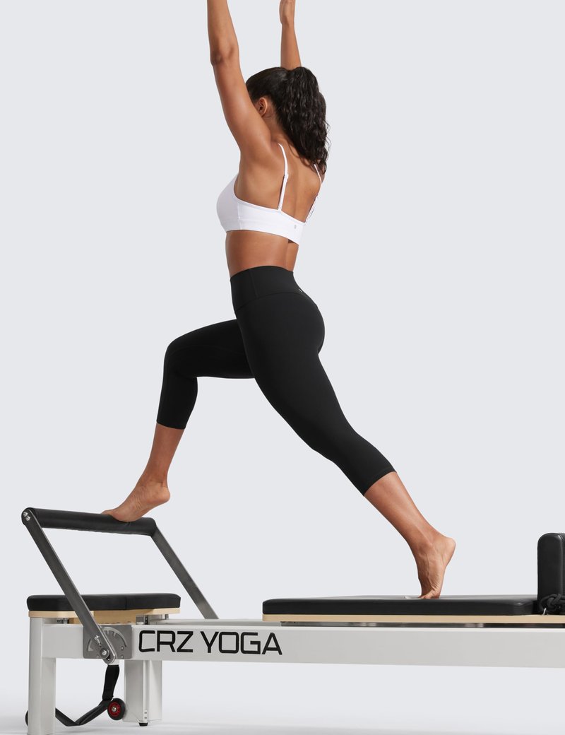 CRZ YOGA Butterlift Capris Workout Leggings 21" - High Waisted Pilates Gym Athletic Womens Crop Yoga Pants Black Large