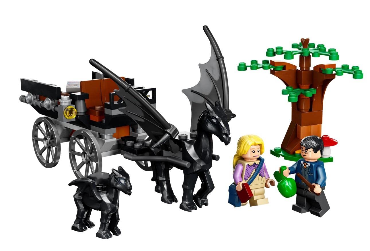 LEGO 76400 Harry Potter Hogwarts Carriage & Thestrals Set, Building Toy for Kids 7 Plus Years Old with 2 Winged Horse Figures and Luna Lovegood Minifigure