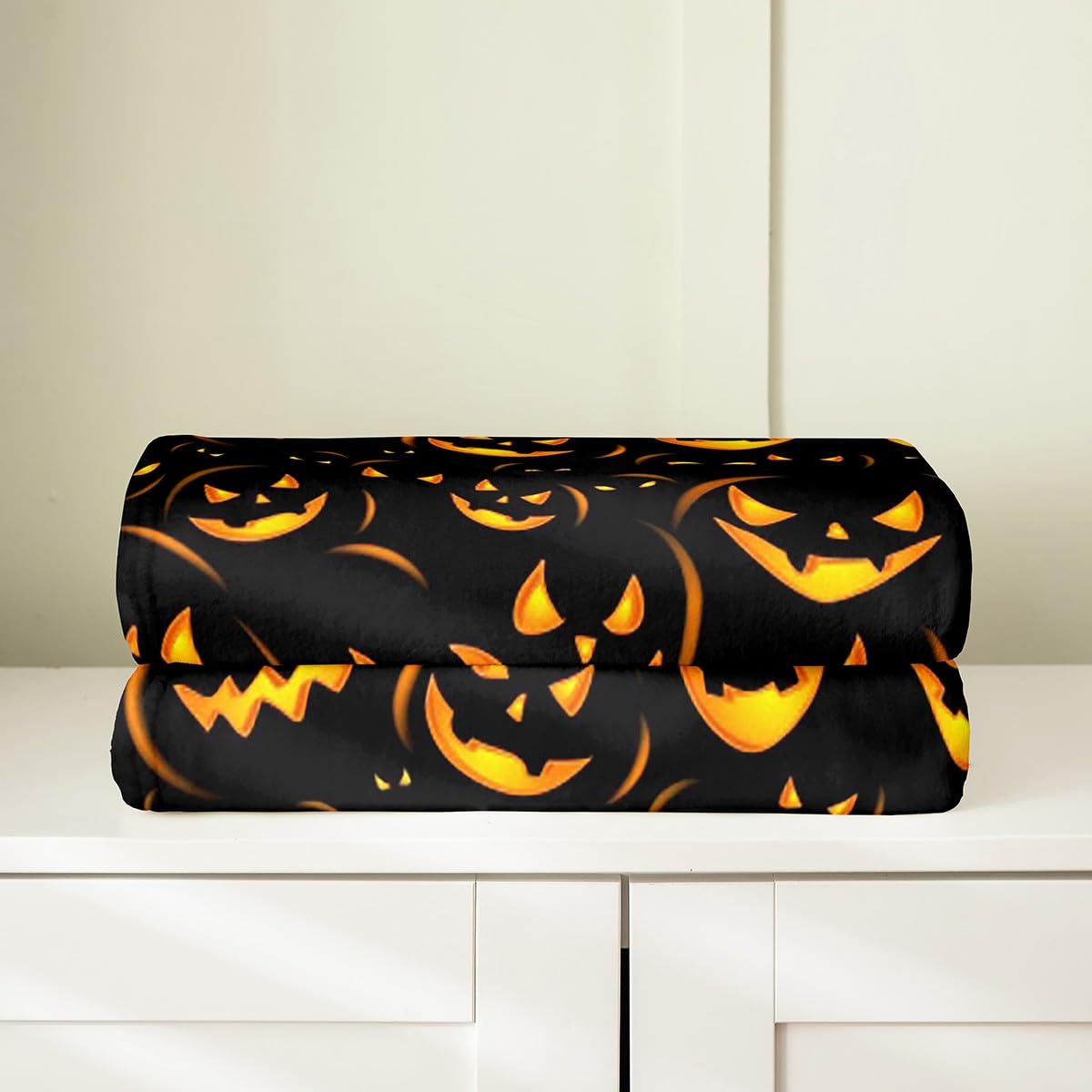 Pumpkin Lantern Flannel Fleece Throw Blanket Queen 90"x90" Halloween All Season Bed Blanket for Sofa Couch Pumpkin Lantern Fuzzy Blanket Utra Soft Magic Plush Blanket Yellow