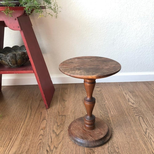 WUZHANH Vintage Sculpted Wooden Plant Stand, Wood Farmhouse Tables, Mid Century Side Tables, Handmade Wooden Accent Tables, 12 "W x 16 "H x 10 "D, Table for Living Room Bedroom Home Decor