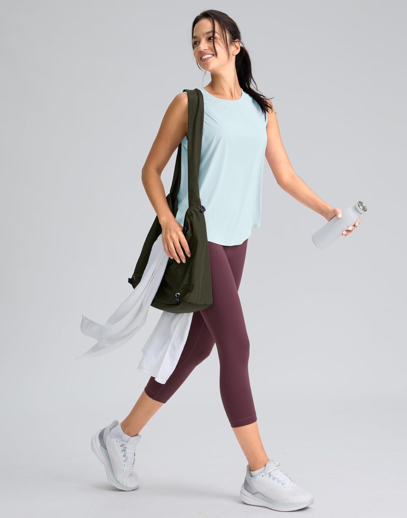 SANTINY Women's Sleeveless Workout Tops Breathable Lightweight Active Tennis Yoga Shirts Athletic Running Tank Tops for Women (Sky Blue_XS)