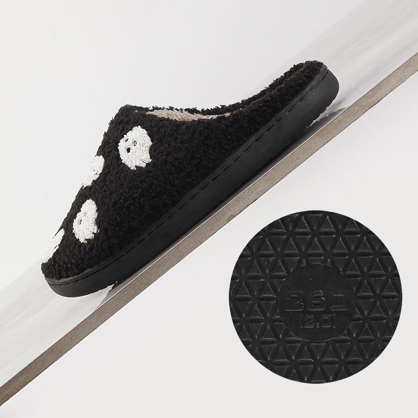 Qubuwalk Halloween Pumpkin Slippers for Women Men Spooky Slides Soft Plush Fuzzy Slippers Cozy House Slippers Indoor Outdoor Shoes