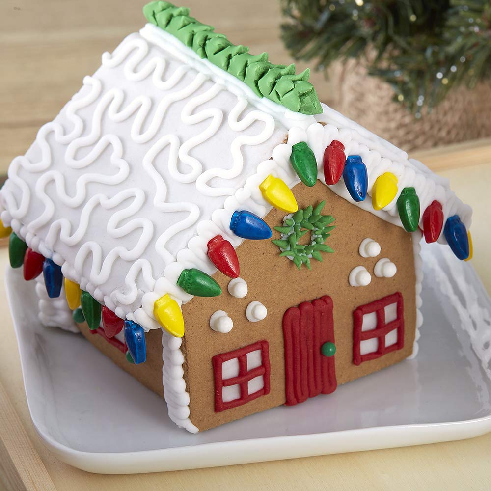 Wilton Build it Yourself Mini Village Gingerbread Decorating Kit