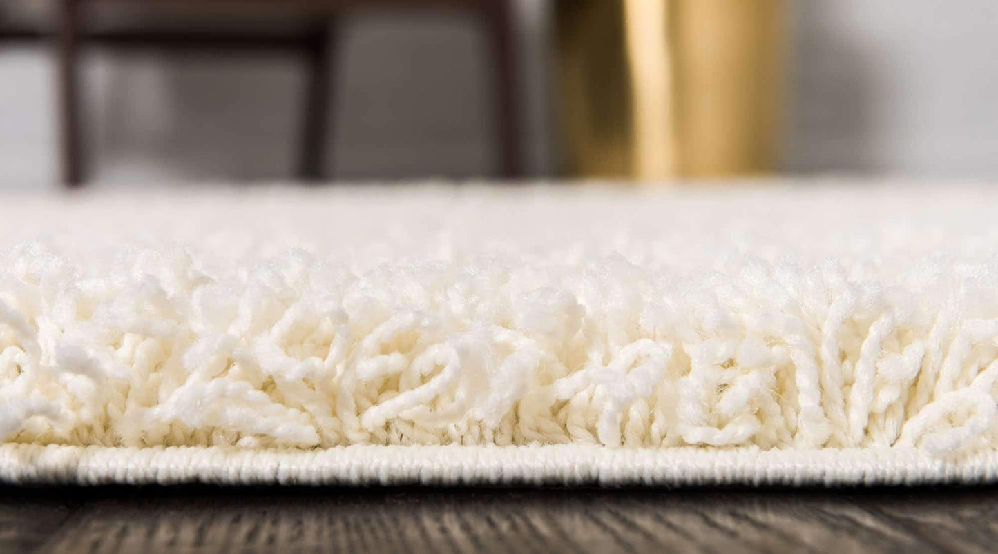 Unique Loom Solid Shag Collection Area Rug (6' 1" x 9' Rectangle, Pure Ivory)