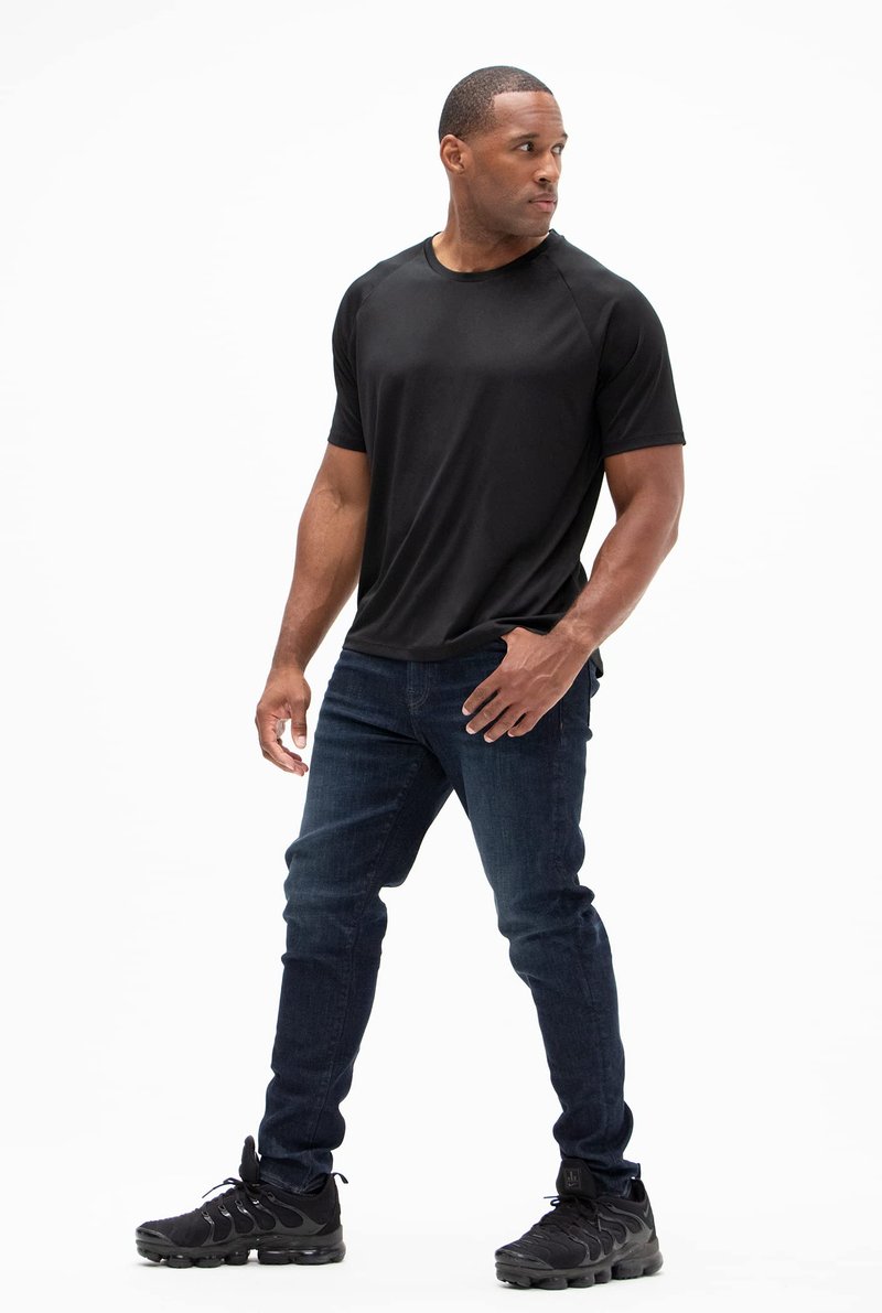 DEVOPS 5 Pack Men's Active Quick Dry t Shirts Athletic Running Gym Workout Short Sleeve Tee Tops Bulk (White/White/White/Navy/Black, Large)