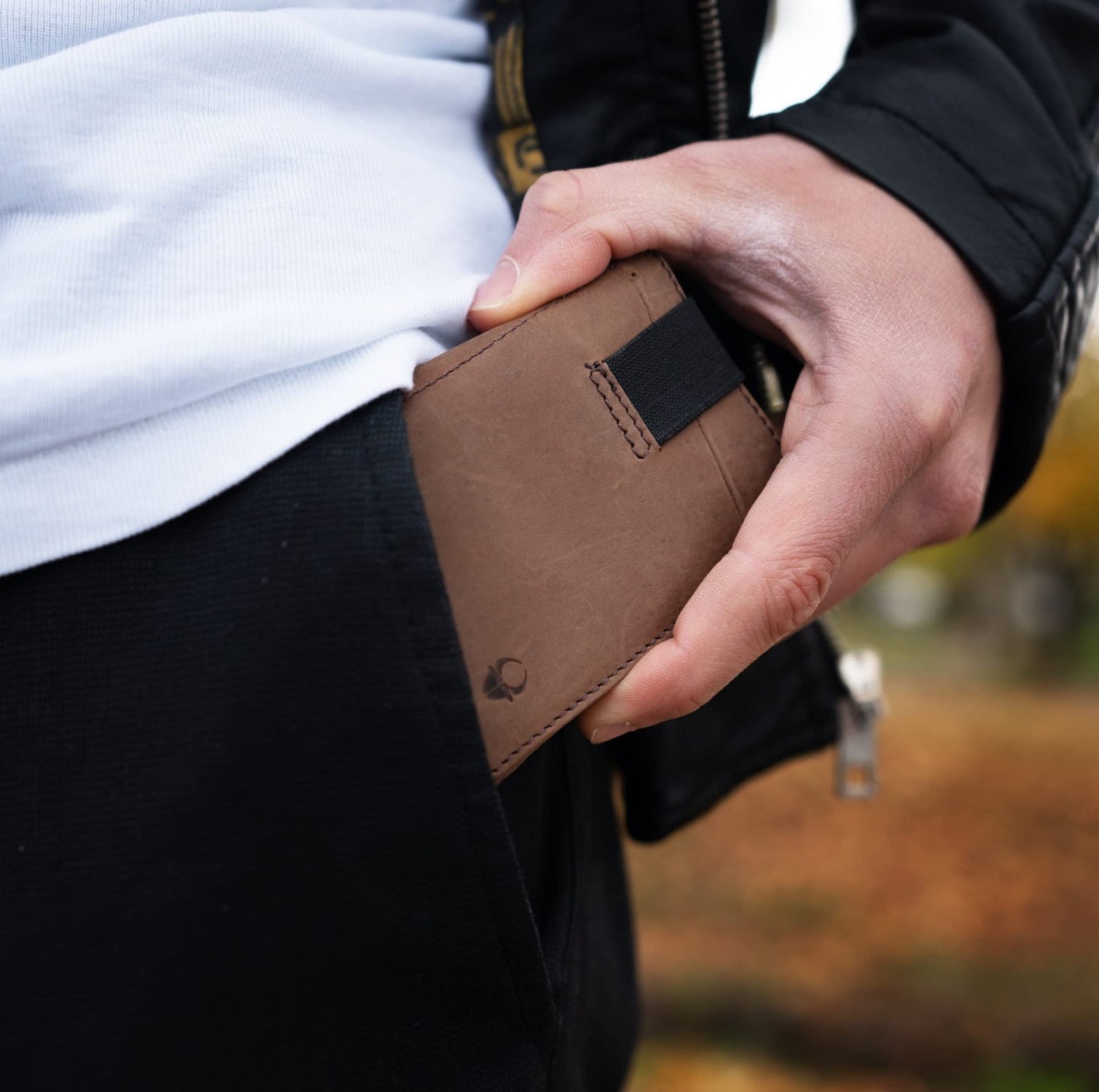 DONBOLSO Wallet 2 I Slim Wallet with Coin Pocket and RFID Protection I 8 Card Slots for up to 12 Cards I I Genuine Leather Credit Card Holder for Men and Women I Brown Vintage