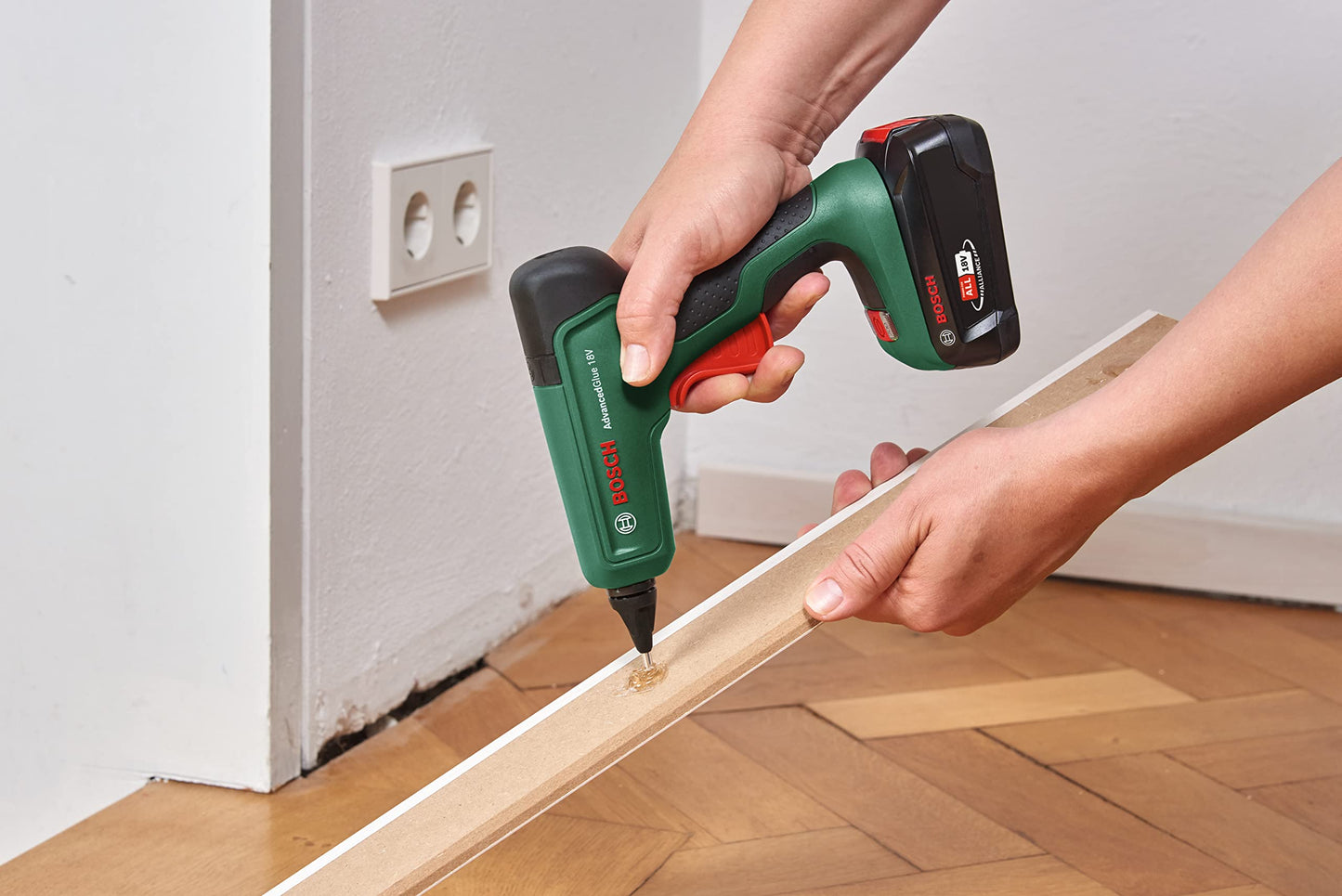 Bosch 11mm Glue Sticks Transparent (Ø 11 x 200 mm, 500g, Robust Bonding, Accessories for Glue Guns)